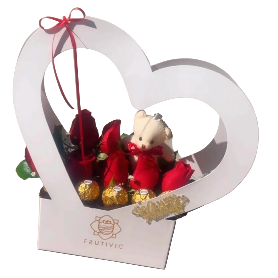 🌹 Roses Heart Basket — F‑060