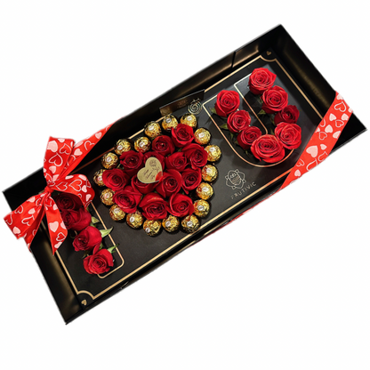 🌹 “I ❤️ U” Rose Box with Occasion Topper — F‑005