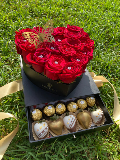 ❤️ Luxury Heart Box with Roses & Chocolate Strawberries — F‑035
